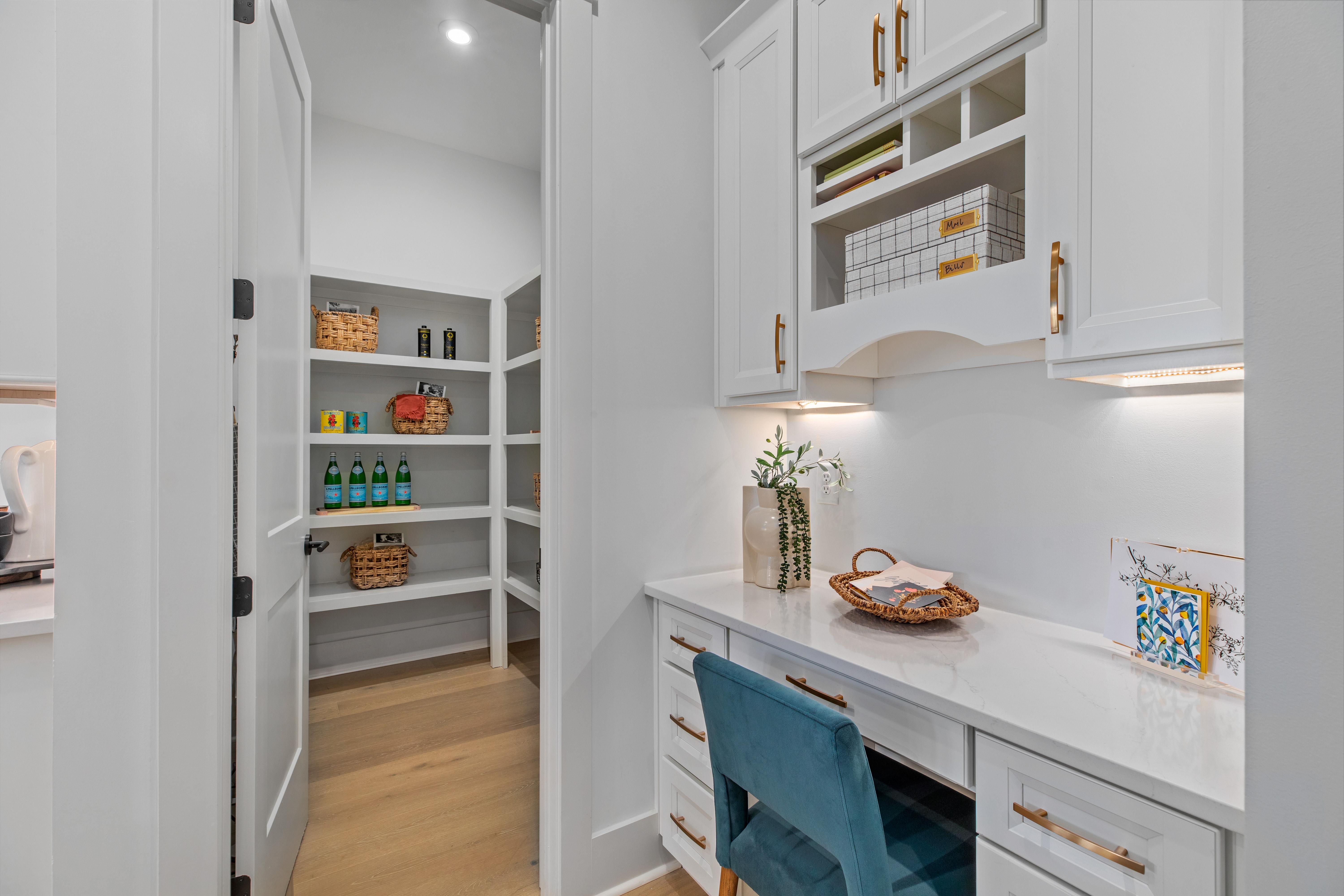 desk and cabinets off kitchen